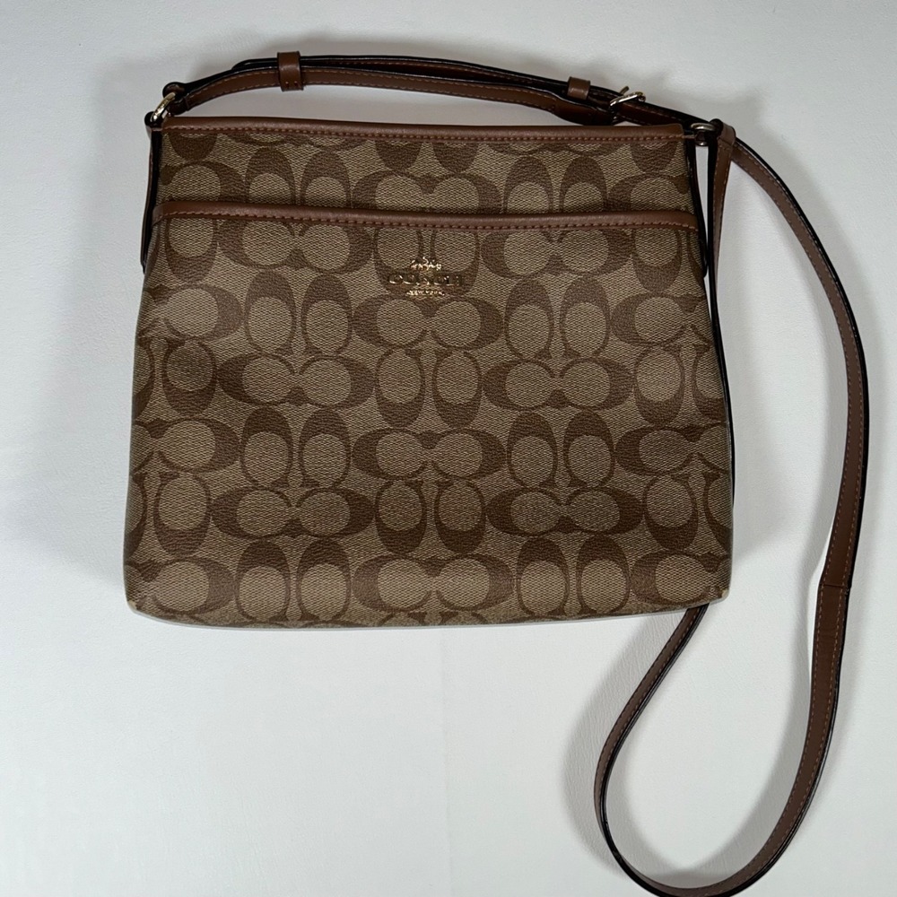 Coach F29210 File Crossbody Signature Brown Tan Messenger Bag Adjustable EUC